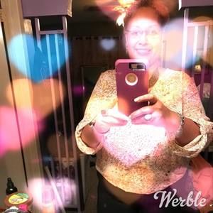 Meet your Posher, Adrienne